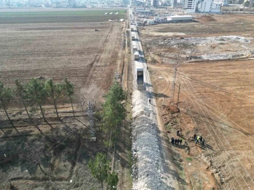 Harran Ovası&rsquo;nda yol &ccedil;ilesi tarihe karışıyor
