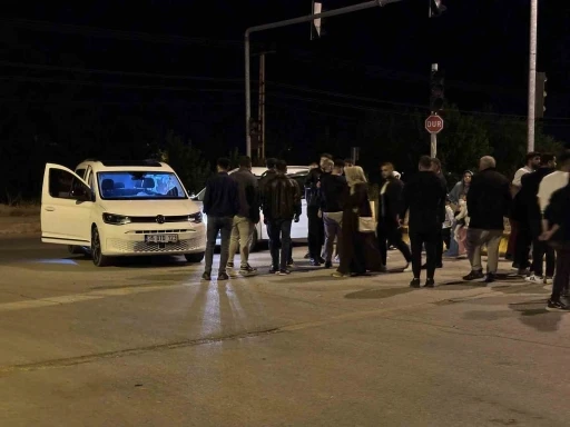 Hask&ouml;y&rsquo;de iki otomobil &ccedil;arpıştı: Yaralanan olmadı
