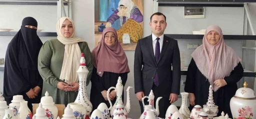 Hask&ouml;y&rsquo;de kadınların el emeği, kooperatifle değer kazanıyor
