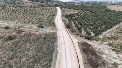 Hatay Büyükşehir Belediyesi, Arsuz’da 6 kilometrelik yolu yeniledi
