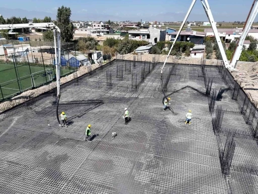 Hatay Büyükşehir Belediyesi, Bohşin Mahallesi’nde çok amaçlı salon inşasına başladı
