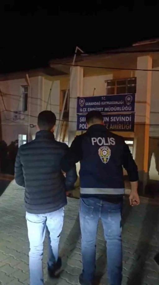 Hatay&rsquo;da 30 yıl hapis cezası ile aranan şahıs yakalandı
