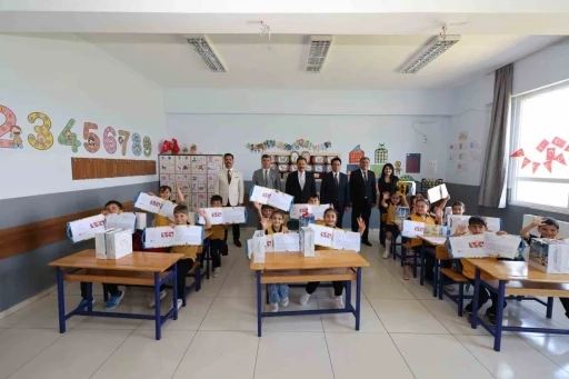 Hatay&rsquo;da 368 bin 320 &ouml;ğrenci karne heyecanı yaşadı
