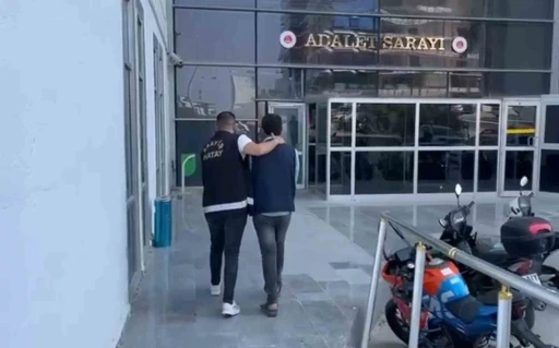 Hatay’da hapis cezası ile aranan göçmen kaçakçısı yakalandı
