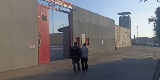 Hatay&rsquo;da hapis cezasıyla aranan 2 şahıs yakalandı
