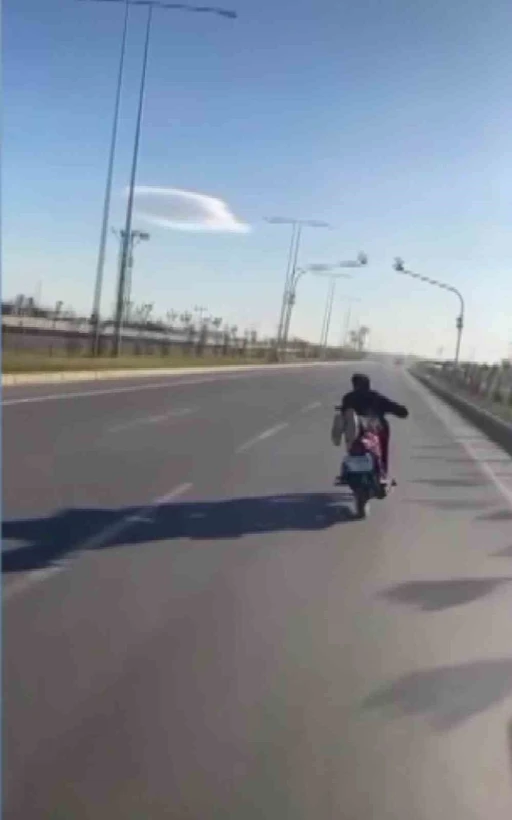 Hatay&rsquo;da motosikletli &ccedil;ocuk s&uuml;r&uuml;c&uuml;ye 50 bin TL ceza
