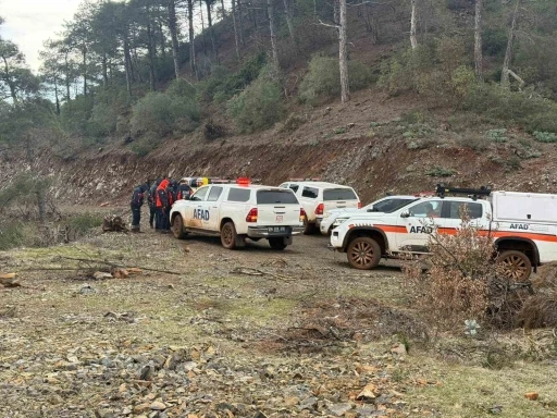 Hatay&rsquo;da penceredeki sinekliği par&ccedil;alayarak evden ayrılan psikolojik rahatsızlığı olan gen&ccedil; 5. g&uuml;nde aranıyor
