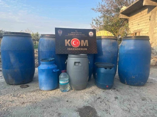 Hatay&rsquo;da yılbaşı &ouml;ncesi 1020 litre el yapımı alkol ele ge&ccedil;irildi

