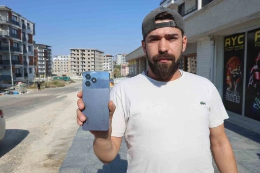 &rsquo;Hatıraları buradadır&rsquo; dediği cep telefonun sahibini g&uuml;nlerdir arıyor
