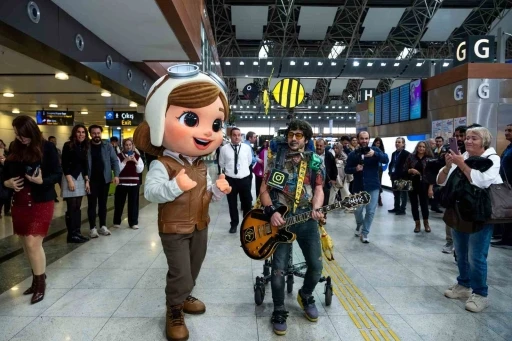 Havalimanlarında kullanılan ilk üretken yapay zeka tabanlı dijital asistan SAVVy 1. yaşını kutladı
