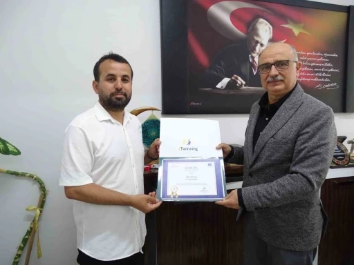 Havran&rsquo;da eTwinning Ulusal ve Avrupa Kalite Etiketi &ouml;d&uuml;l t&ouml;reni  d&uuml;zenlendi
