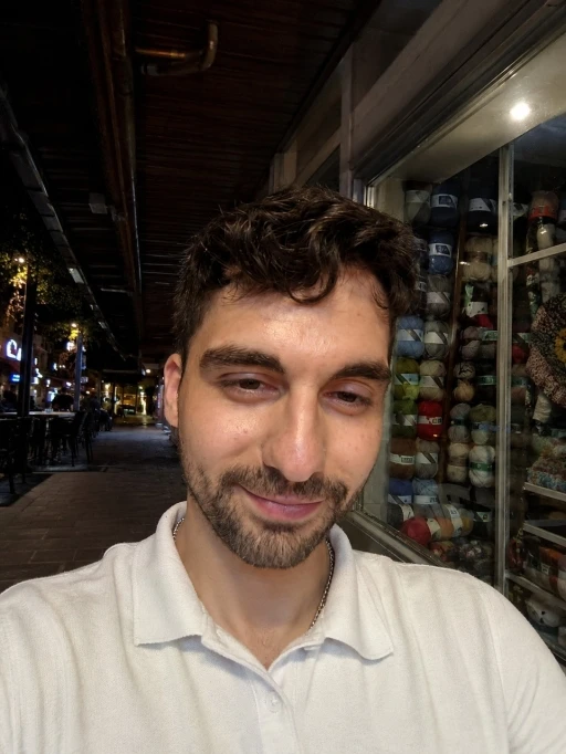 Havuzda epilepsi krizi ge&ccedil;iren gen&ccedil; hayatını kaybetti
