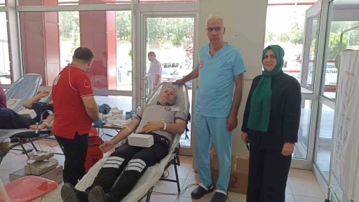 Havza Devlet Hastanesi&rsquo;nde kan bağışı: 30 &uuml;nite kan toplandı
