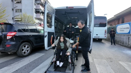 Hayallere giden yolda Engelsiz Taksi k&ouml;pr&uuml; oldu
