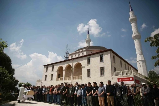 Hayatını kaybeden akademisyen son yolculuğuna uğurlandı
