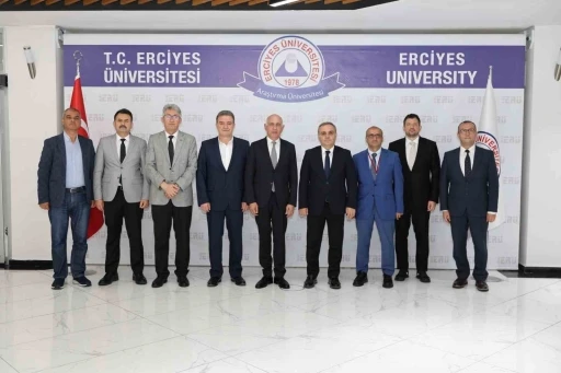 Hayırsever iş insanı Asım Kibar, ER&Uuml;&rsquo;de anıldı
