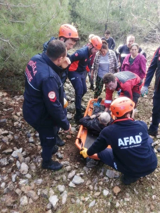 Hayvan otlatırken kayalıklardan d&uuml;şt&uuml;

