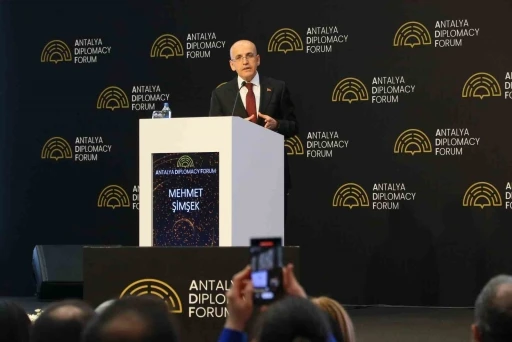 Hazine ve Maliye Bakanı Şimşek: &quot;Enflasyon düşüyor, düşecek&quot;
