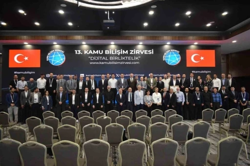 HBB, kamu bilişim zirvesinde başarıya layık g&ouml;r&uuml;ld&uuml;
