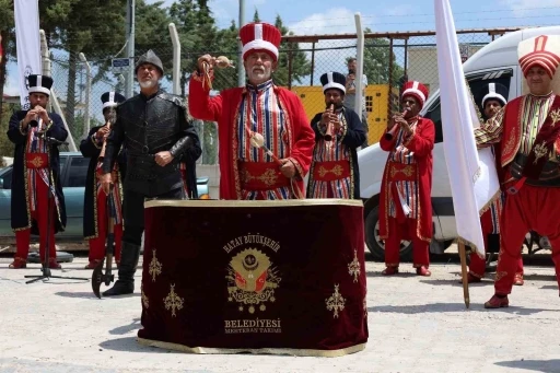 HBB Mehteranı, "Ecdadın İzinde" programıyla Yayladağı&rsquo;nda vatandaşlarla buluştu

