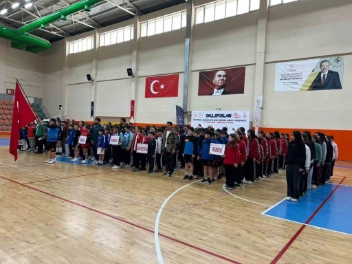 Hentbol Şampiyonası Aydın&rsquo;ın ev sahipliğinde başladı
