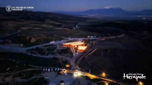 Hierapolis Antik Havuzun restorasyon &ccedil;alışmaları tamamlandı
