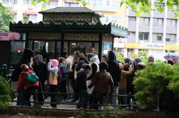 Hintli turistler Eskişehir’e hayran kaldı
