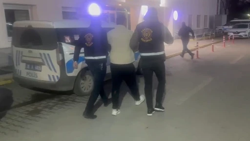 Hırsızlık su&ccedil;undan 17 yıl 10 ay hapis cezası bulunan şahıs yakalandı
