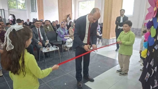 Hisarcık G&uuml;ld&uuml;ren İlkokulu ana sınıfında yıl sonu sergisi

