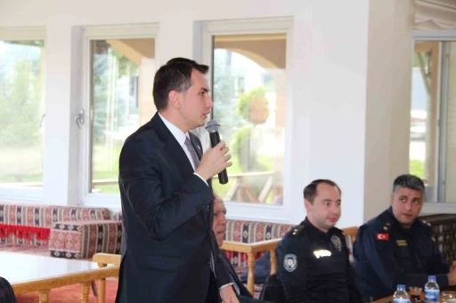 Hisarcık Kaymakamı Atam, muhtarların sorun ve taleplerini dinledi
