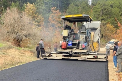 Hisarcık Kaymakamı Atam; &quot;Köy yolları vatandaşların günlük yaşamında büyük önem taşımaktadır&quot;
