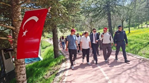 Hisarcık MYO &ouml;ğrencileri G&ouml;lc&uuml;k Yaylasında doğa y&uuml;r&uuml;y&uuml;ş&uuml;ne katıldı
