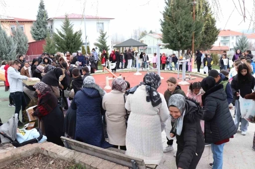 Hisarcık&rsquo;ta "Holo" geleneği yaşatıldı
