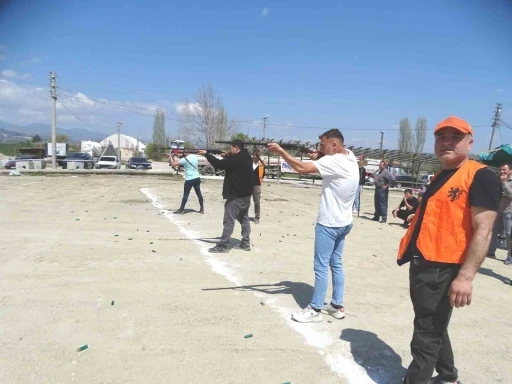 Hisarcık’ta tek kurşun ve tavşan hedef atışı yarışması
