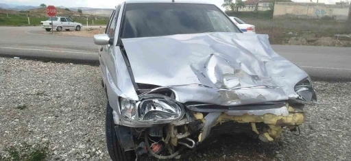 Hisarcık’ta trafik kazası: 3 yaralı
