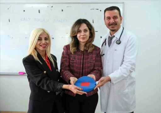 Hitit &Uuml;niversitesi&rsquo;nde geliştirilen "kalp masajı aparatı" patent aldı
