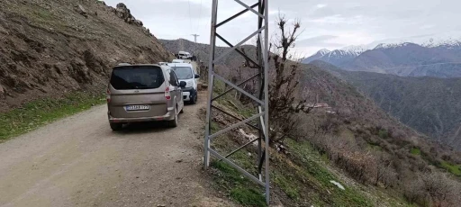 Hizan&rsquo;da kaybolan 4 yaşındaki kız &ccedil;ocuğu i&ccedil;in arama seferberliği
