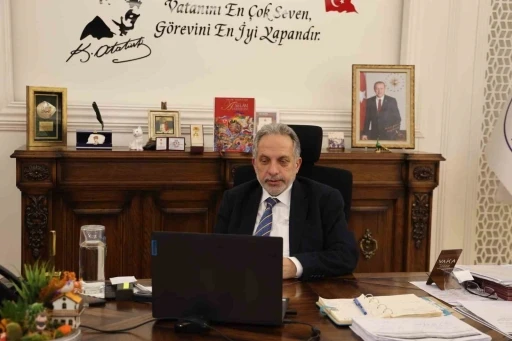 &lsquo;Hizmet Madalyası&rsquo; sahibi Başkan Yal&ccedil;ın, &lsquo;Bir Olalım Birlik Olalım&rsquo; toplantısında Talas&rsquo;taki &ccedil;alışmaları anlattı
