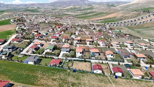 Hobi bah&ccedil;esi sahipleri bah&ccedil;elerindeki yapıların yıkılmamasını istiyor
