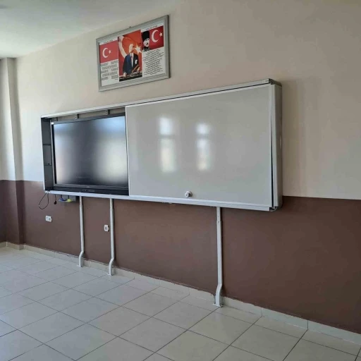 Hocalar Şehit Kamil Tunç Çok Programlı Anadolu Lisesi’nde örnek çalışma
