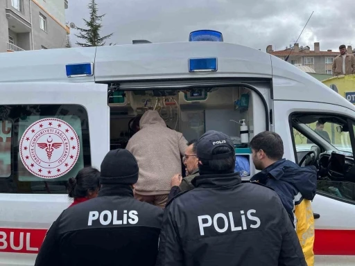 H&uuml;k&uuml;met konağı inşaatında maaş krizi
