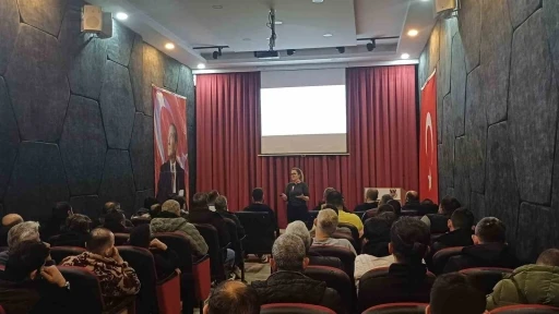 H&uuml;k&uuml;ml&uuml;lere y&ouml;nelik &rsquo;Aile Eğitimi&rsquo; ve &rsquo;Bağımlılıkla M&uuml;cadele&rsquo; seminerleri d&uuml;zenlendi
