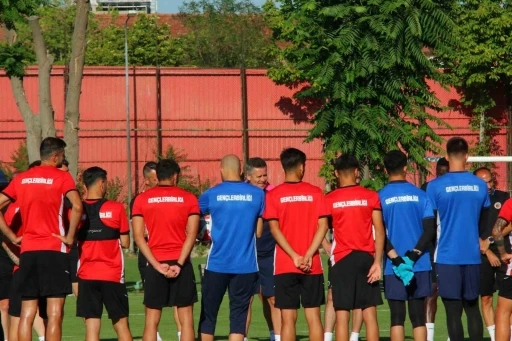 Hüseyin Eroğlu: &quot;TSYD Kupası’nı kazanıp lige moralli başlamak istiyoruz&quot;

