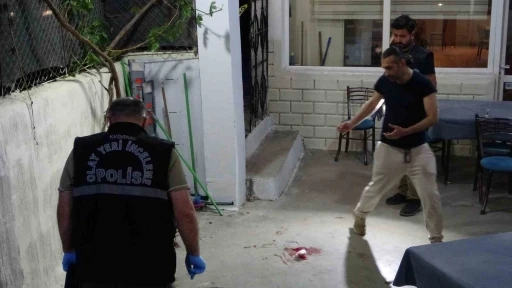 Husumetlisini kıraathanede oyun oynarken pompalı tüfekle yaraladı
