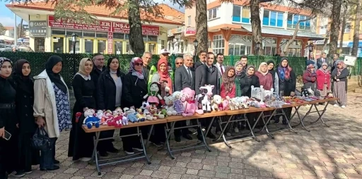 H&uuml;y&uuml;k&rsquo;te el emeği, g&ouml;z nuru eserler g&ouml;r&uuml;c&uuml;ye &ccedil;ıktı