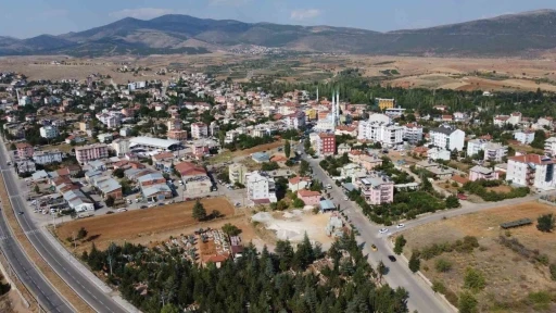 H&uuml;y&uuml;k&rsquo;te g&ouml;&ccedil;e karşı &ccedil;ilek hamlesi
