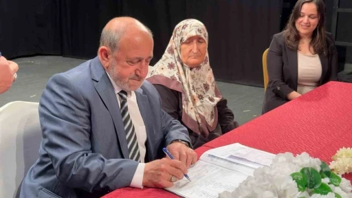Huzurevinde dünya evine girdiler
