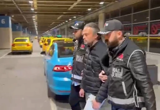 İBB’ye yönelik yolsuzluk soruşturmasında gözaltına alınan Kaan Ketenci adliyeye sevk edildi
