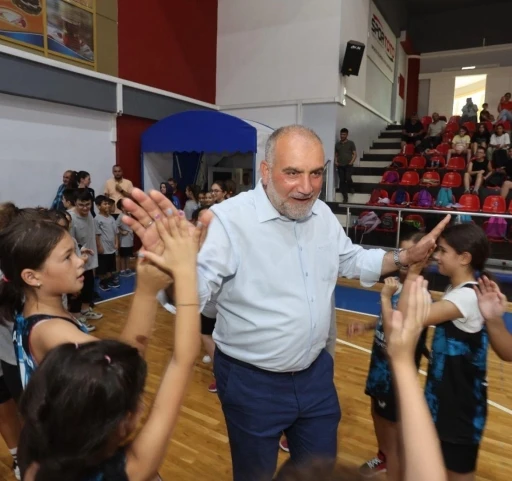 İbrahim Sandık&ccedil;ı: "Canik&rsquo;imizde geleceğin şampiyonlarını yetiştiriyoruz"
