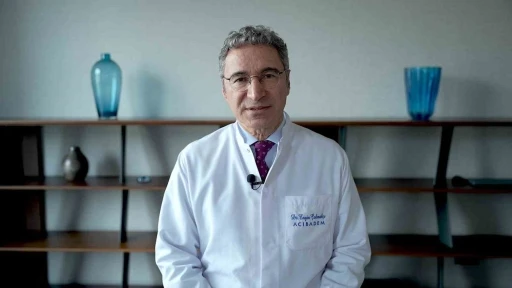 İbrahim Tatlıses&rsquo;in tedavisi s&uuml;recine ilişkin a&ccedil;ıklama: Klinik s&uuml;recin olumlu seyretmesi halinde safra kesesi ameliyatı planlanıyor
